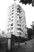  Luso Apartments, Broadcast drive
