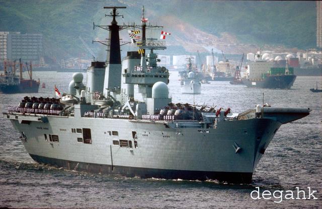 HMS ARK ROYAL R07  Arriving HK 23 08 1988