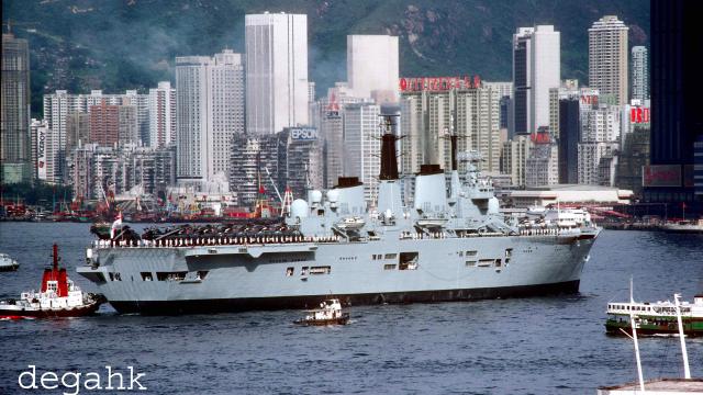 HMS ARK ROYAL  R07 arriving at HMS TAMAR HK 23 08 1988