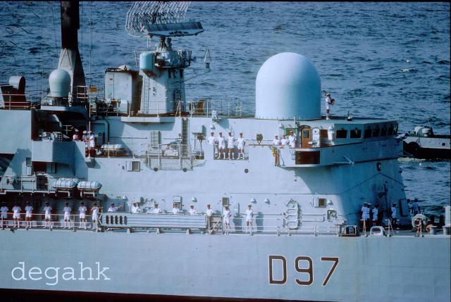 HMS EDINBURGH D97 arriving HK 23 08 1988