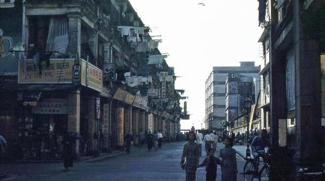 Peking Road at the juncton with Ashley Road