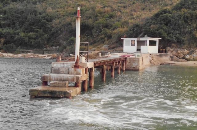 pak mong pier rebuilt by e tp, 68 sqn, aug87 15