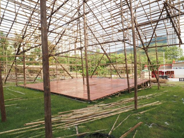 wooden boards for seatings