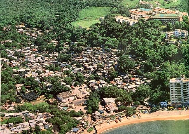 1990 - aerial view of the Chek Chue Tin Hau Temple & surrounds