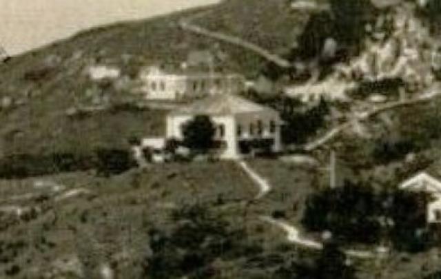 Houses 22 & 14 crop 1930s bungalows