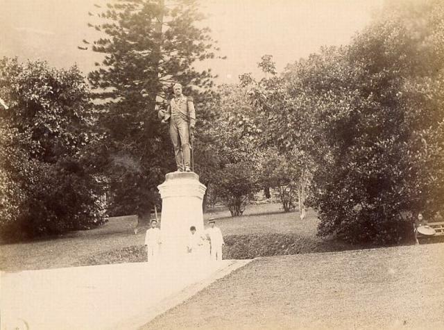 1890s Statue of Sir Arthur Kennedy