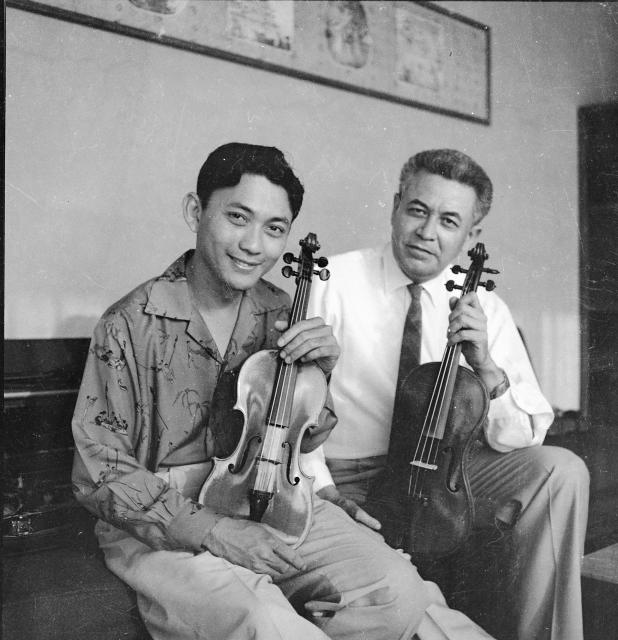 John Vincent Braga and violin student