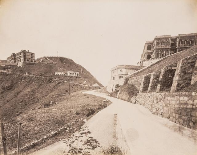 junction pokfulam road and peak road