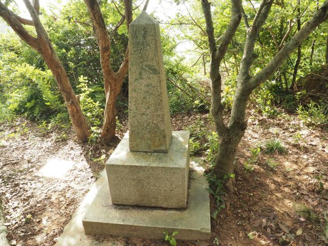 Langau North Obelisk