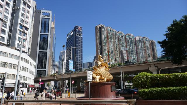 Golden Dragon Sculpture (Happy Valley)
