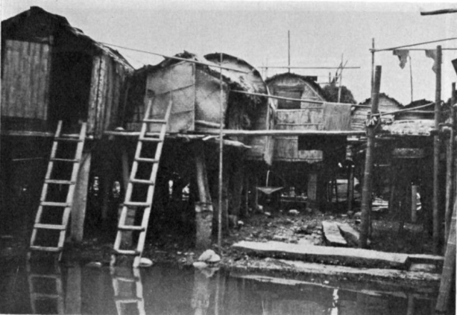 Sheds at Tai O Creek (90 years ago)