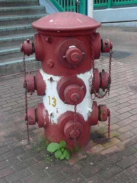 Old Fire Hydrant - Junction of Boundary St and Embankment Rd