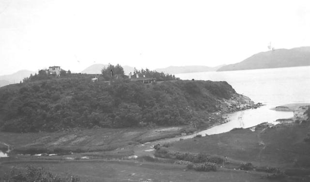 Club House on left and #6 Bungalow on right at Shek O