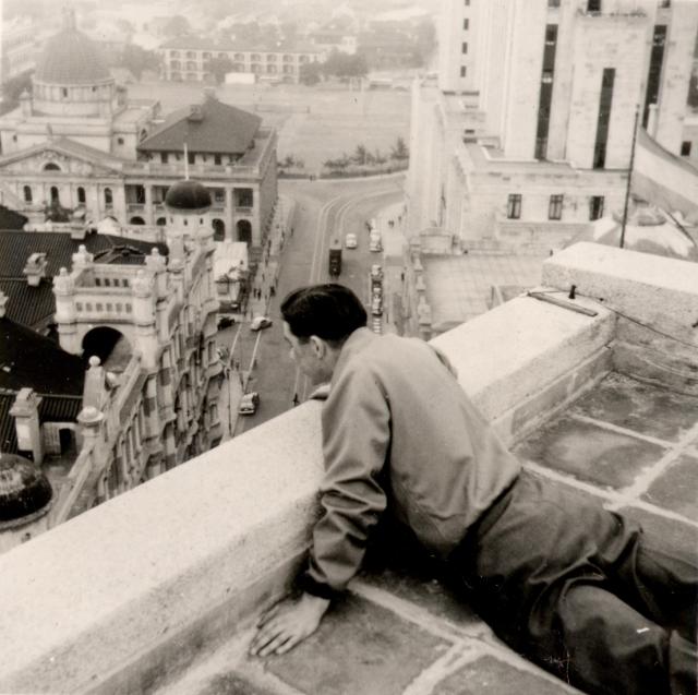 Rooftop  HK  1954
