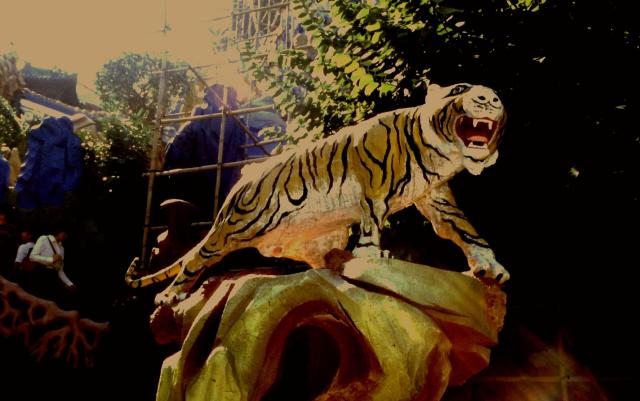 Tiger - Tiger Balm Gardens 1998