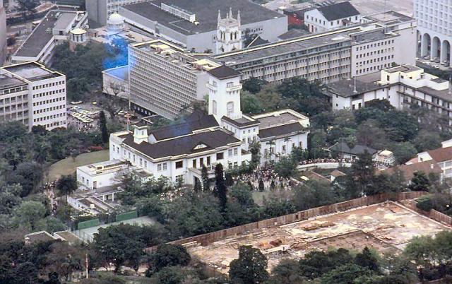 1983 - Government House from the Peak