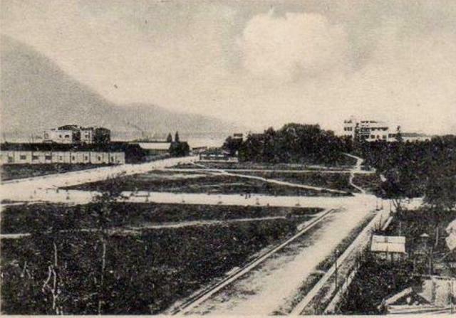 1907 Tsim Sha Tsui (near Middle Road)