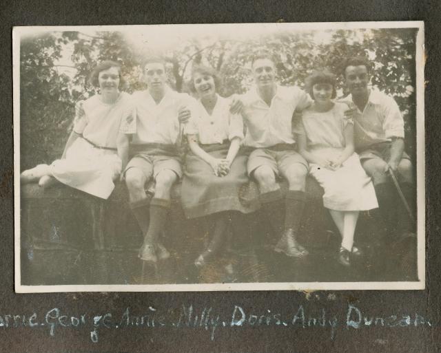 Florence Neave, George, Annie, Willy, Doris and Andrew Duncan.jpg