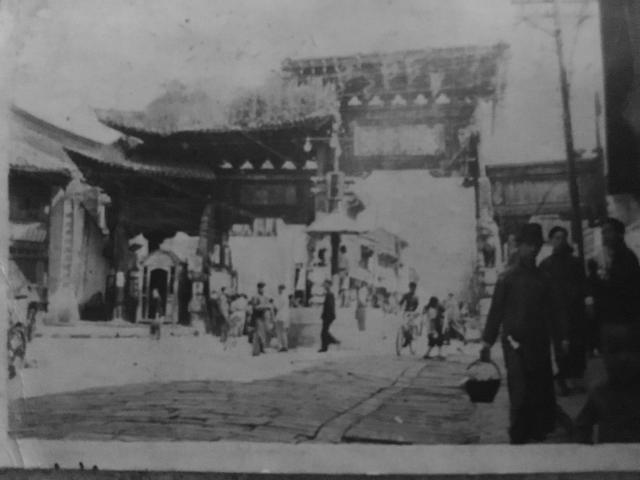 Street scene of Kunming 1945
