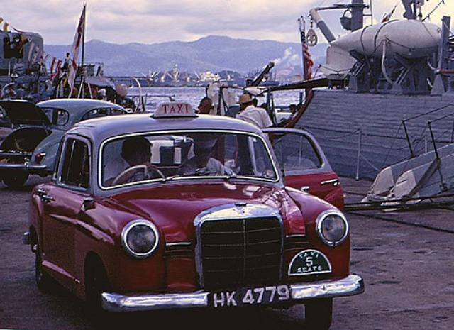 Taxi Hong Kong 1969.jpg