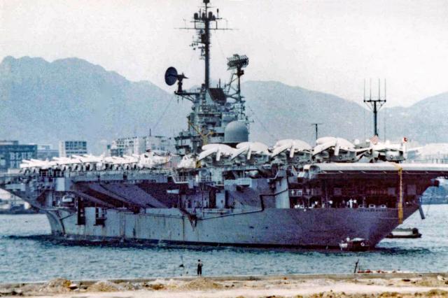 US NAVY-Aircraft Carrier-off Wanchai-1968