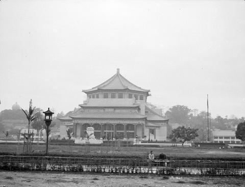 Dr Sun Yat-sen Memorial Hall, Guangzhou (Canton) 1934