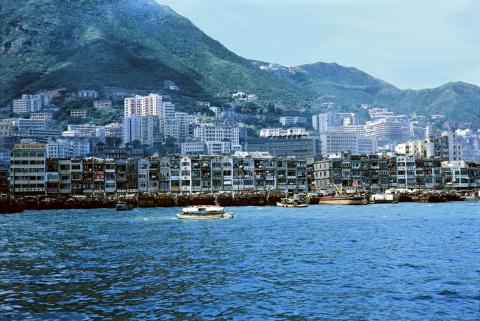 1960 Sheung Wan waterfront