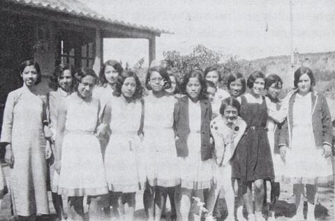 Senior Class at Diocesan Girls' School, Hong Kong c. 1931