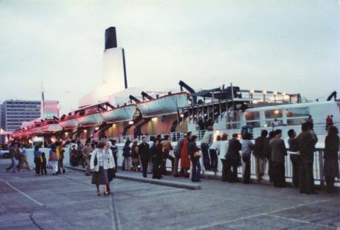 Ocean Terminal crowds starting to gather for the ritual goodbyes to those on the QE2 