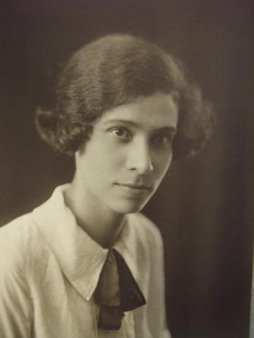 Maude Braga, about 1918