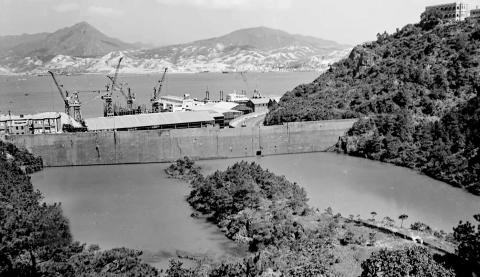 Taikoo reservior rear face of the dam-1952