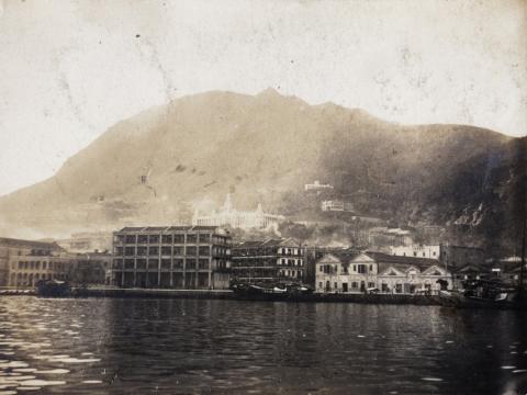 Godowns on Connaught Road in Shek Tong Tsui 1910s