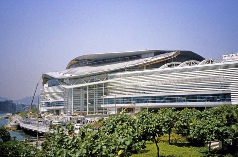 Convention & Exhibition centre roof construction nearly completed-1997