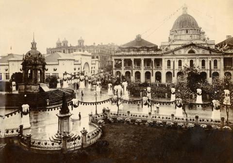 1922 view of Supreme Court from Statue Square during visit of Prince of Wales 