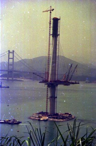 Ting Kau Bridge under construction July 1997
