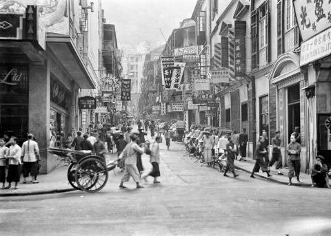 D'Aguilar Street 1930s (3 of 4)
