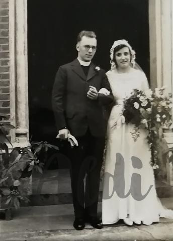 1933 Marriage of Rev Gilbert Hook & Margery Bennett 