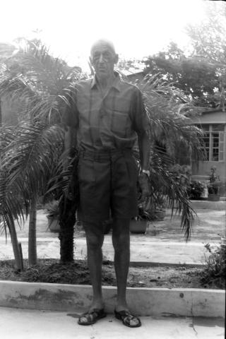 1971 - "Fred Brown" outside his Ma Hang bungalow