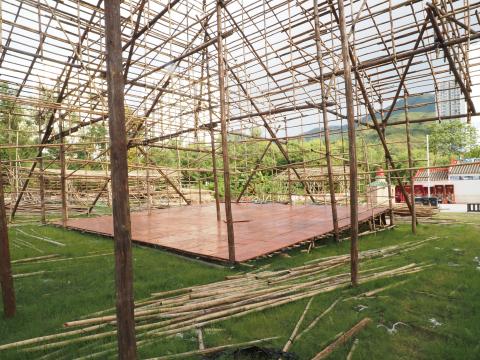 wooden boards for seatings