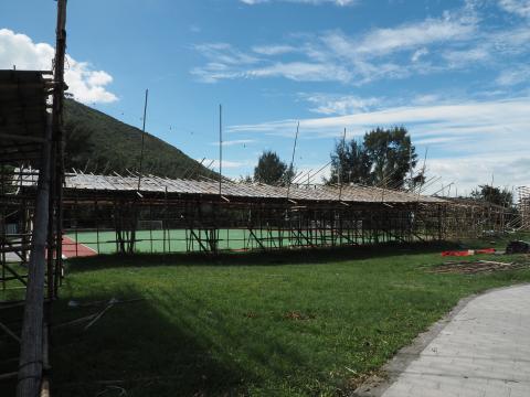 Tung Chung scaffoldings, after Ragasa