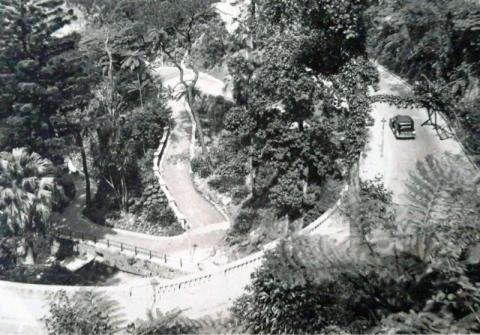 1946 Robinson Road & Glenealy Ravine