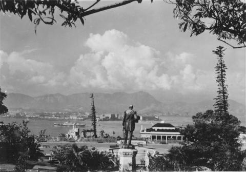 1938 Statue of Sir Arthur Kennedy