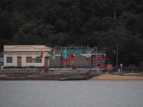 Temple at Sha Lo Wan Beach