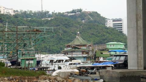 Boats in the Aberdeen Harbour