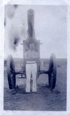 Armstrong RBL 40-pounder on parapet high siege carriage