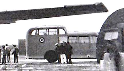 Crew coach with RAF roundel derived from gwulo.com 38630