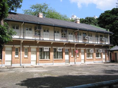 Former Tai Po Govt Clinic/Staff Quarters