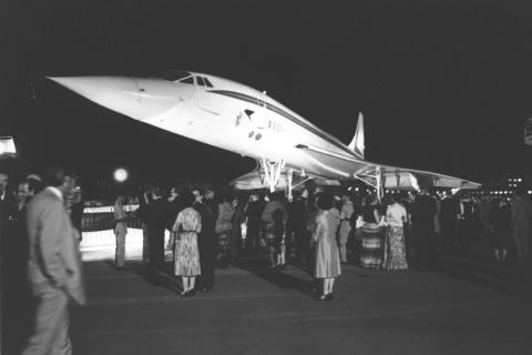 Kai Tak-Concorde's first visit-publicity reception on the tarmac at the RAF's area