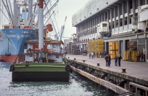 Hong Kong & Kowloon Wharf 1975