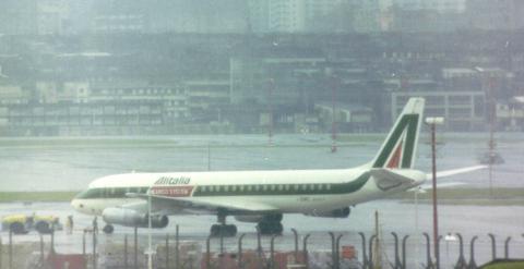 Alitalia Cargo DC8